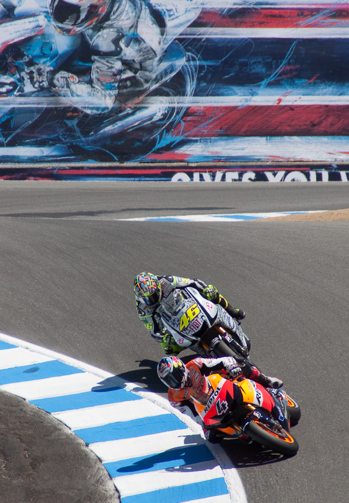Rossi pushing Dovizioso