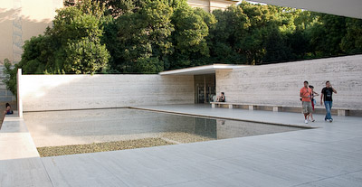 Reflecting pond and gift shop at the Mies Pavilion