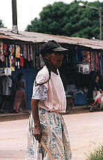 Puerto Maldonado pedestrian, 46KB